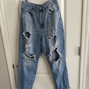 American Eagle Outfitters Light Blue Distressed Boyfriend Jeans